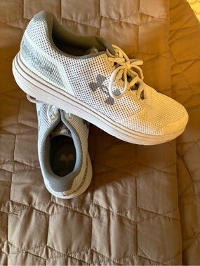 Under Armour Kids White and Gray Mesh Sneakers
